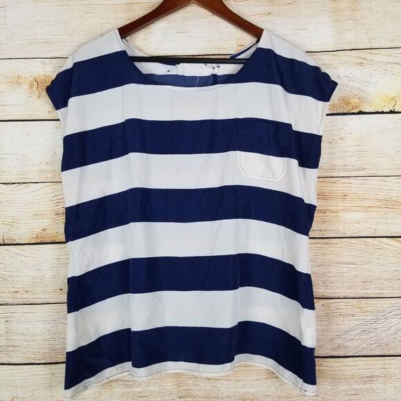 Olive and Oak Womens‎ Size M Blue and White Sleeveless Top Rear Cutout Career - Picture 1 of 5